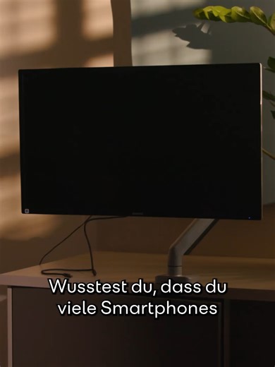 Dein Handy   TV = 🔥 So einfach kannst du dein Smartphone mit deinem Fernseher verbinden – wir zeigen’s dir im Video! 💡 #Tipp #Hack #TechHack #Smartphone #TV