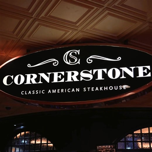 The fun starts here! Reserve your stay at Gold Coast Hotel & Casino now! | Gold Coast Hotel and Casino – Las Vegas