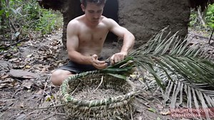 Unbelievable Baskets and Stone Hatchet Crafted from Scratch