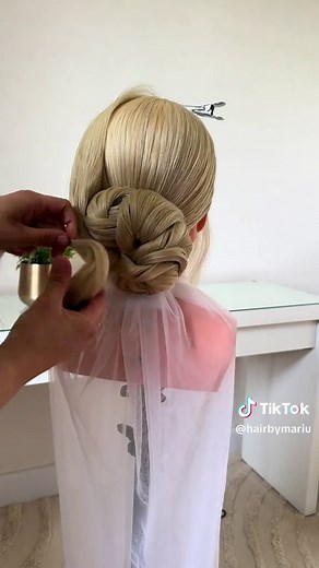 Tuto Chignon Mariée - Coiffure de Mariage Parfaite