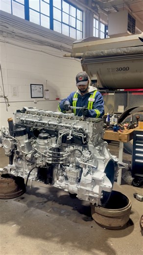 GGS TRUCK on Instagram: "Detroit Diesel DD15 Engine. #roadBossMechanics #mobilemechaniccanada #ReelsCanada #ReelsMechanic #ReelsTrendingNow #FYPmechanic #CanadaTrucking #WesternCanadaBusiness #ReginaTrucks #DieselMechanic #TruckMechanic #HeavyDutyMechanic #EngineRebuild #DieselPower #MechanicLife #TruckRepair #WorkshopLife #WrenchLife #MechanicReels #MechanicSkills #DieselPerformance #CumminsPower #DetroitDiesel #PaccarMX #EngineWork #ShopReels #CanadaMechanics #SaskatchewanMechanic #ReginaMecha