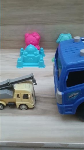 crane vs big truck #asmr #satisfying