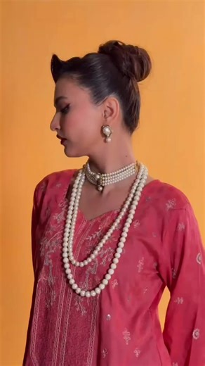 Hira Faisal en Sistrology: Video de Actores Hermosos