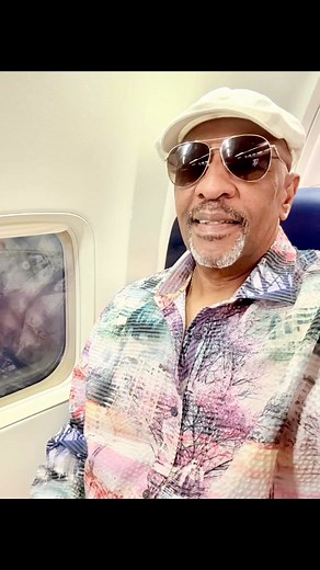 Good morning Family! Another early early flight ✈️! Please keep sending me Lord! Please keep me in your Prayers 🙏🏿! This trip is Huge! I’m Trusting GOD! He did it before and he can do it again! He’s the “ Same GOD”! Have an Amazing Day! #UncleGPromo #UncleGRecords #Travel #Ministry #WeawontNeOutWorkwd | Greg Lyons