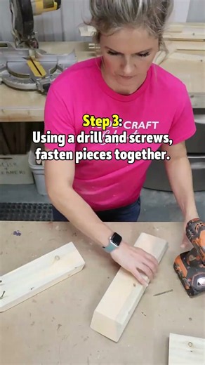 2x4 Christmas Tree Mini Tutorial (w/FREE plans!)