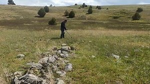 This place is LOADED! Metal detecting homesteads. Ep 212 met...