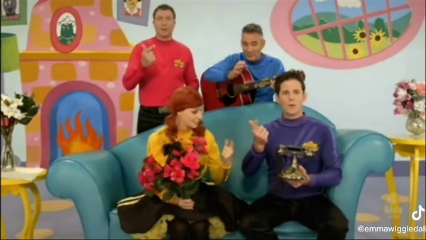 Emma Wiggle Bow: A Must-Have for Fans