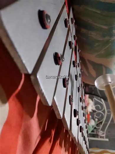 Alien Stage Performance: Ivan and Till's Heartfelt Moment