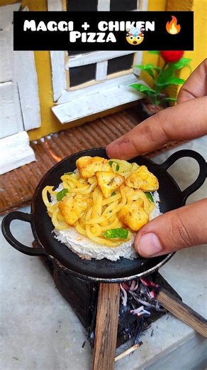 Miniature Maggi Chiken Pizza 🔥| Viral Mini Cooking 🤯| Tiny Foods 😋| Mini Kitchen 🥰 #mini #tinyfood