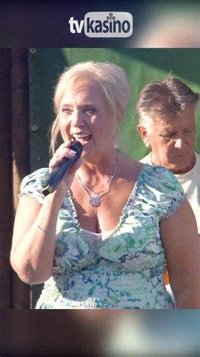 Duo Mirka a Ondrej: V pohári víno #DuoMirkaOndrej #Cachtice #Pesnicky #tvkasino #Slager #Muzika
