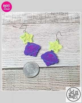 Kawaii Alien UFO Earrings: Fun Quirky Acrylic Star Statement Earrings