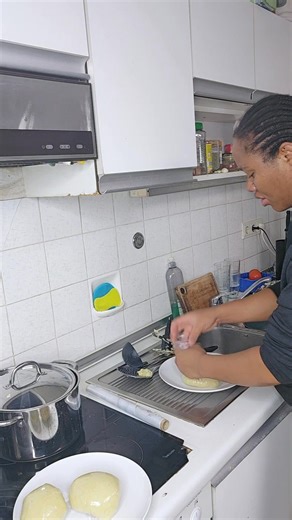 Making plantain and pounded yam swallow together, have you tried this 😋 | The Hundt Family