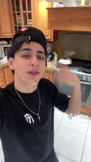 Polarizados: La Canción de Alan Arrieta