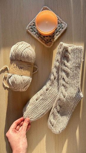 Alya crochet pattern designer ✨ on Instagram: "Looking for a fun and unique crochet project? These cozy Cable Socks are made using a simple one-piece flat construction technique - perfect for all skill levels! Pair them with your favorite handmade garments for a stylish look ✨🧶 ✧ Pattern: Cable Socks by the l1nk in my bio ✧ . . . #cablesocksalyaloops #crochetforbeginners #crochetsocks #crochetsockspattern #cozycrochet #crochetcables #crochetcozy #crochetpatternsforbeginners"