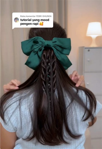 Tutorial Ikat Rambut Rapi Anti Gerah di Sekolah