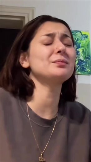 The beauty queen of Hania Amir 🩷❤️🩷 She’s beauty is unbelievable #viral #beauty #haniaamir #heart #jaan