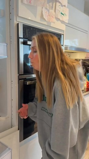 24K views · 602 reactions | She’s choking  #fblifestyle | Abcde | Facebook