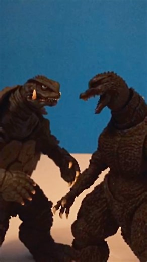 Godzilla vs Gamera #godzilla #youtubeshorts #shorts #stopmotionanimation