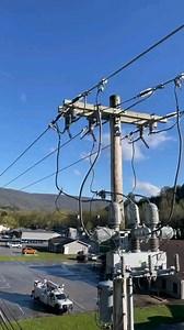 Wanted to share this. Loose hot line clamp on 14.4 Thanks Daniel #Lineman #linejunk #woodclimber #brotherhood #linelife #journeymanlineman #powerlineman #becomeepic #linelifefoundation #beardedangels www.linejunk.com | Linejunk