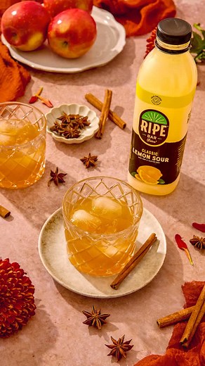 Gather, pour, and get festive — this apple cider lemon sour holiday cocktail belongs at every celebration. ✨🍎 🍎 Apple Cider Holiday Cocktail 🍎 - 2 oz RIPE Lemon Sour Mix - 3 oz apple cider - 1.5–2 oz whiskey or bourbon (optional but delish) - Ice - Cinnamon stick for garnish Directions: Add RIPE Lemon Sour Mix, apple cider, and whiskey to an ice-filled shaker. Shake, strain into a glass with fresh ice, and garnish with a cinnamon stick. | RIPE Bar Juice