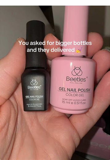 Gorgeous Beetle-Inspired Nail Art Ideas