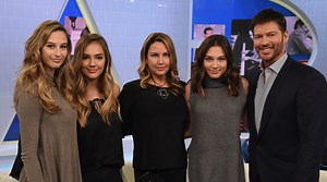 Harry Connick Jr.’s Wife & Kids Surprise Him on His Talk Show!