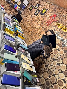 1M views · 4.1K reactions | বছর শেষের দিকেই সব ফোনের দামে কমে গেলো | ৯৯৯ টাকায় কিনুন | Motorola, iPhone,Samsung | Digital Tutorial | Facebook