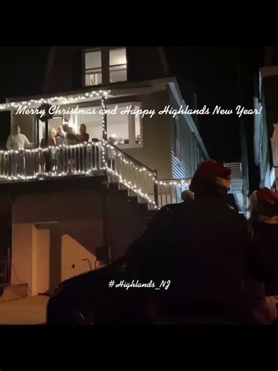 We love winter in #Highlands_NJ 🎄 🥂 #visithighlandsnj #highlandsnewjersey
