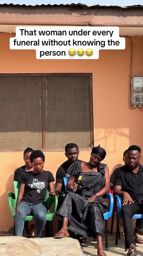 Hilarious Reactions to Funerals: Can't Stop Laughing