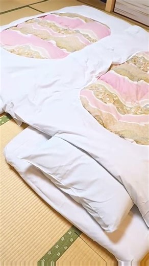 Traditional Japanese Ryokan Experience in Takamatsu 🇯🇵 | Tatami, Futon & Evening Setup.