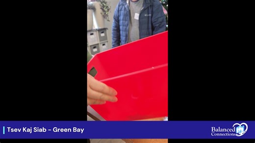 Next game up: Scooping Presents! 🎁🥄 This group claims to be the best egg cookers, so of course we had to put their scooping skills to the test 😄 Steady hands, focus, and lots of laughs—let’s see if those egg-cooking skills really transfer! | Balanced Connections