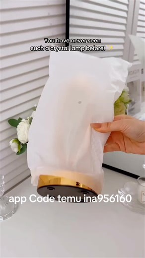 Ovale Diamant-Kristall-Tischlampe mit USB-Ladefunktion für Büro, Dekorative Schranklampe für Nachttisch oder Wohnzimmer, Kreative Tisch- und Berührungsdekoration für Schlafzimmer, Esszimmertisch und Partys 🎉 Preis: 0€ 🛍️ bei qualifizierter Bestellung 👉 Artikellink: https://temu.to/k/eqm5sfje3ny ⚠️ Jeder neue App-Nutzer kann nur einmal davon profitieren#temu