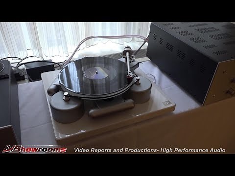 Audio Note TT 3 Turntable, Meishu amplifier, NY Audio Show