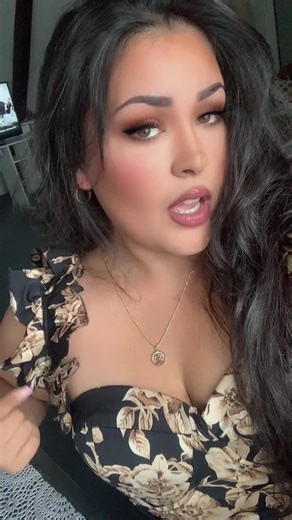 Floral Dress Style Guide for Elegant Looks