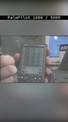 The PalmPilot 1000 was the 1st wildly popular Handheld Computer #palmpilot #palm #usr #march1996 #pda #portable #motorola #16mhz #retrotech #techgeek