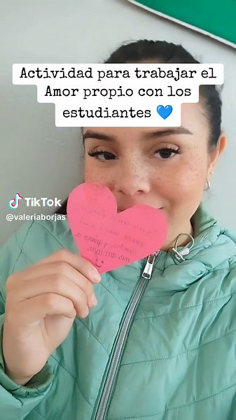 Actividad sencilla pero poderosa para trabajar el amor propio 🧠🤍 Dónde ayudamos a los estudiantes a valorar sus cualidades únicas 💌 #estudiantes #desarrollopersonal #psicologiainfantil #mindfulness #amorpropio #autoestima #autocuidado #aceptacion #terapia #autoayuda #emociones #dinamicasdegrupo #mentesana #bienestaremocional #dinamicaautoestima #psicologo #psicologa #psicologia #psicologiaeducativa #psicologiaeducativa🙌🙏 #psicologiaclinica #psicologiaclinica🧠 #psic #mentalhealth #saludment