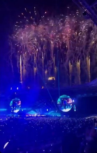 Fireworks at Coldplay Concert ✨
