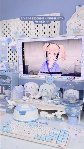 Cozy VTuber Desk Setup with Hyper Online Desktop