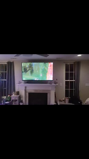 LG TV Dual Play for Split-Screen Minecraft Experience