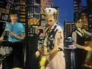 Stray Cats - Stray Cat Strut (original 1981 music video)