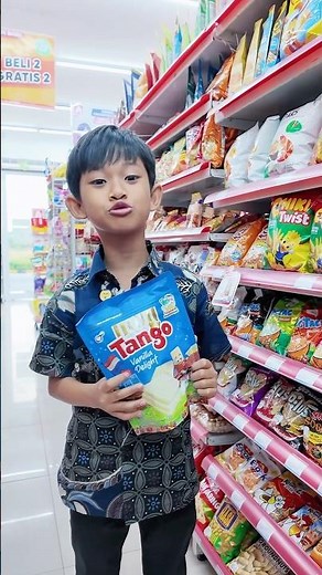 Yubi's Little Brother Meets Tung-Tung for Sahur at a Minimarket #shorts