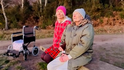 Joely Richardson's candid view of relationship with mother