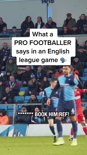 How a pro footballer communicates in game #football #footballtiktok #profootballer #footballvideos