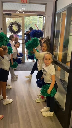 40 reactions | Our Lower School cheerleaders brought the energy (and the pom poms!) as they welcomed Crusaders into school with smiles, cheers, and plenty of school spirit at morning car line. What a fun way to kick off the day! | First Presbyterian Academy | Facebook