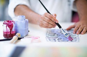 Icon in the Making – SS21 Accessories Collection True to the prestige of the Bvlgari process, an unbelievable depth of craft and detail has been applied to our new SS21 accessories collection. Whether vibrant leather finishes or intricate, jewelled closures, every element is as iconic as the last. Discover the SS21 Accessories collection https://www.bulgari.com/en-us/collection/handbags-accessories-spring-summer-collection.html #Bvlgari #Craftsmanship #Icons #BvlgariAccessories #Serpenti | BVLGA