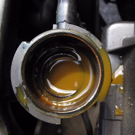 Starting 2026 the right way ✨ A clean radiator means a happier...