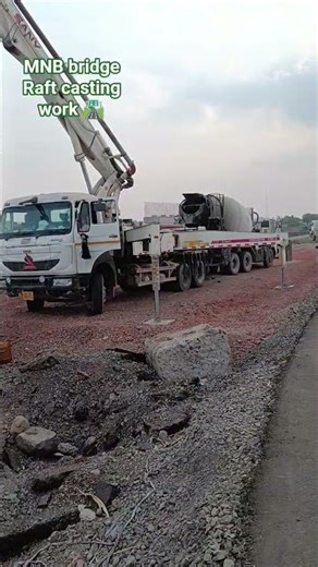 MNB bridge Raft casting work by hydraulic boom pressure mashine & Raft curing🚧🏗️🛣️ #shortvideo