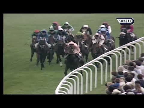 Steve Cauthen and SLIP ANCHOR run away with the 1985 Derby