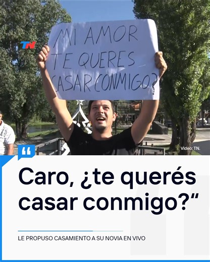 TN - Todo Noticias on Instagram: "Qué hermosa manera de cerrar el 2025 🥹💍 En Córdoba, vieron las cámaras de TN y el resto fue historia: la emoción y las lágrimas de un hombre enamorado que le pidió casamiento a su mujer Carolina."