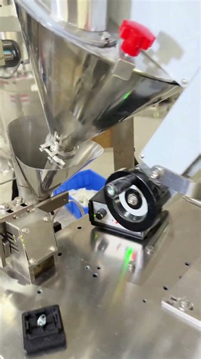 50g 100g 200g powder packaging machine#machine #packagingmachine #powderpackagingmachine #powder